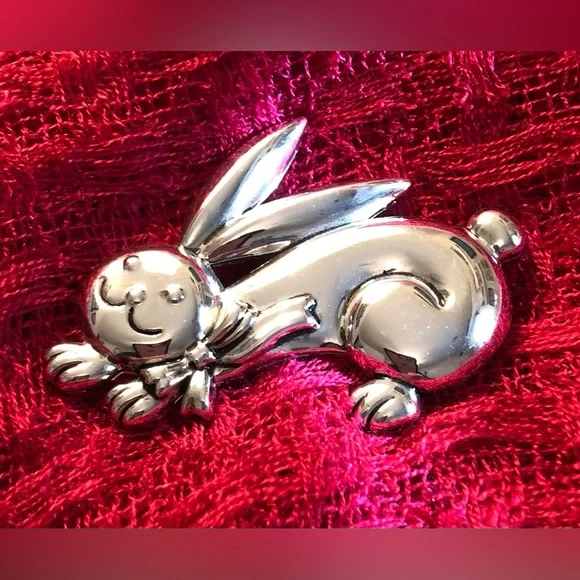 (Best) Silver Tone Bunny Rabbit Pin/Pendant - Picture 1 of 9
